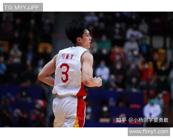 胡明轩:从青涩少年到篮球场上的耀眼明星之路 胡明轩:从青涩少年到篮球场上的耀眼明星之路