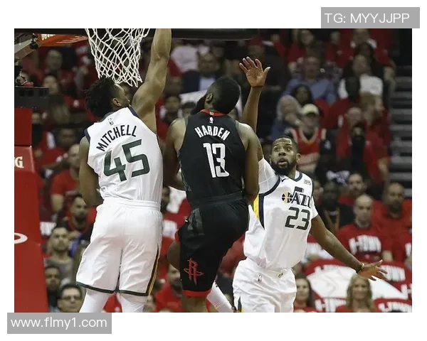 首轮对决爵士与火箭激战正酣谁能晋级下一轮成最大悬念