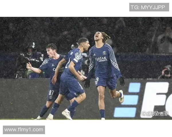 2017年曼城与巴黎圣日耳曼激战回顾：欧冠赛场的巅峰对决与精彩瞬间