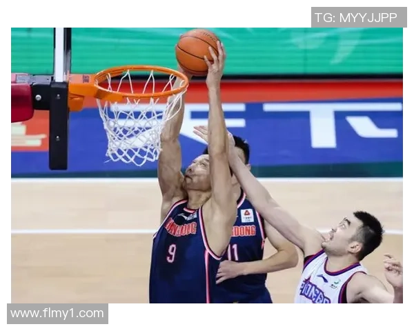 伯顿与布拉德福的激烈对决谁能在赛场上笑到最后 伯顿与布拉德福的激烈对决谁能在赛场上笑到最后