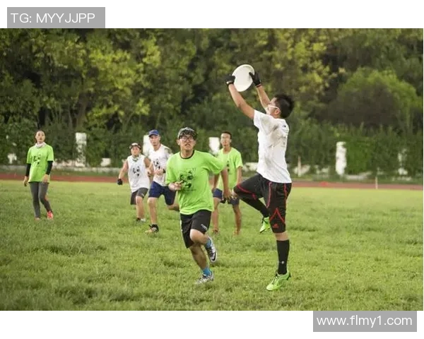 飞盘人生的追逐与梦想：陈芳的成长与坚持之路